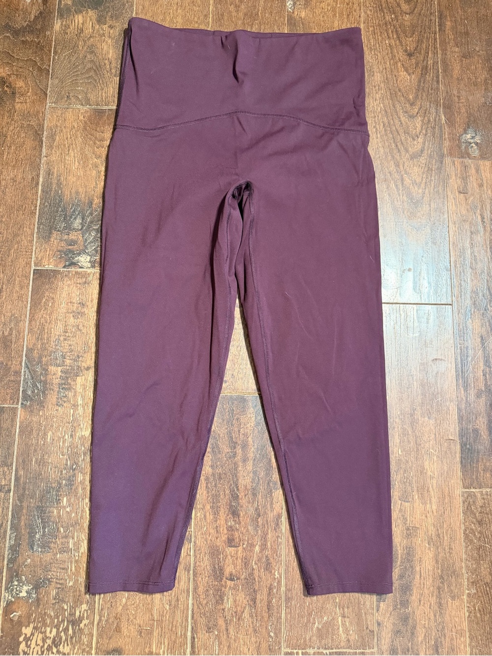 SPANX Booty Boost Leggings in Plum